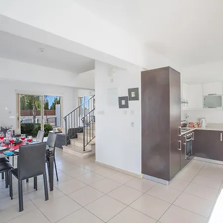 The Ultimate 5 Star Holiday In With Private Pool And Close To The Beach, 1292 Вилла *