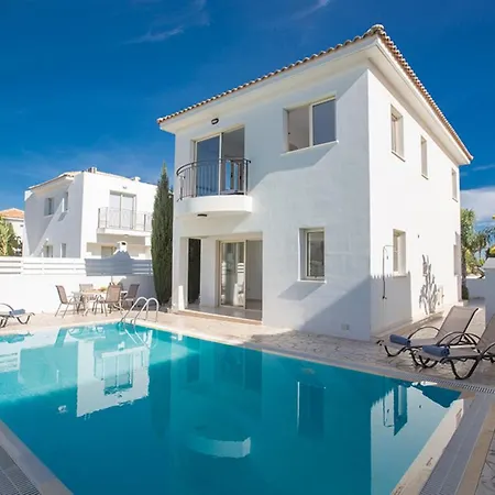 The Ultimate 5 Star Holiday In With Private Pool And Close To The Beach, 1292 *