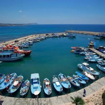 The Ultimate 5 Star Holiday In With Private Pool And Close To The Beach, 1292 *