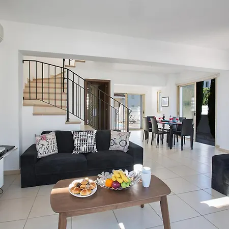 The Ultimate 5 Star Holiday In With Private Pool And Close To The Beach, 1292 * 프로타라스