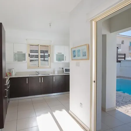 Villa The Ultimate 5 Star Holiday In With Private Pool And Close To The Beach, 1292